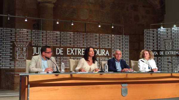 Rueda de prensa sobre novedades del curso escolar Rueda de prensa sobre novedades del curso escolar