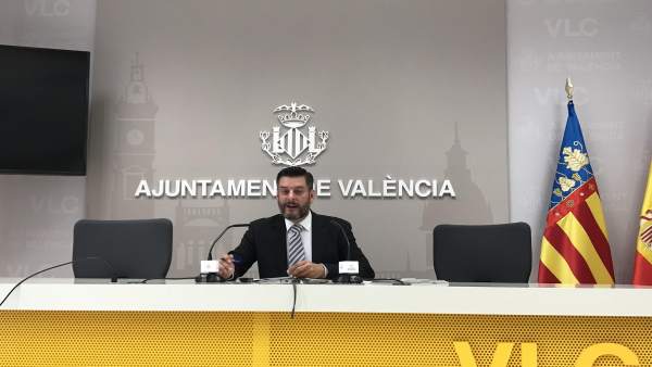 Galiana defén els contractes pels quals se l'investiga i confia en l'arxivament Galiana defén els contractes pels quals se l'investiga i confia en l'arxivament