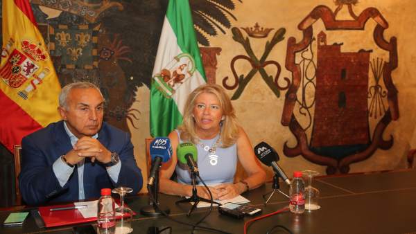 Alcaldesa de Marbella en rueda de prensa Alcaldesa de Marbella en rueda de prensa
