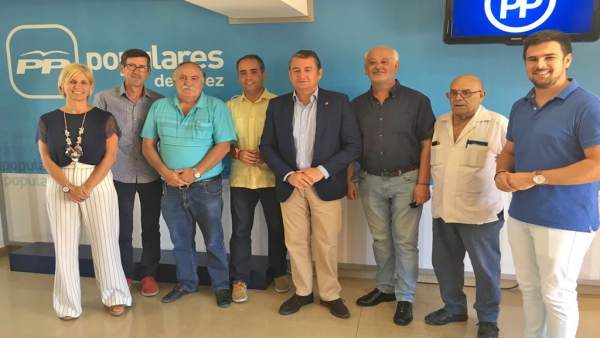 Dirigentes del PP de Cádiz y la Sierra Dirigentes del PP de Cádiz y la Sierra