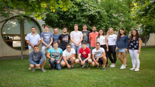 Estudiantes de la UPNA que participan en el Programa de Mentoría. Estudiantes de la UPNA que participan en el Programa de Mentoría.