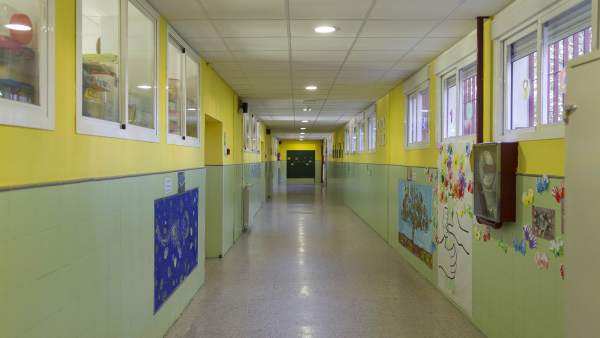 Colegio, pasillo, aula, clase, primaria, infantil Colegio, pasillo, aula, clase, primaria, infantil