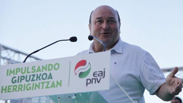 Ortuzar abre el curso político en Zarautz Ortuzar abre el curso político en Zarautz