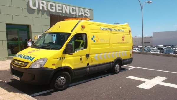 Ambulancia del Servicio de Urgencias Canario (SUC) Ambulancia del Servicio de Urgencias Canario (SUC)