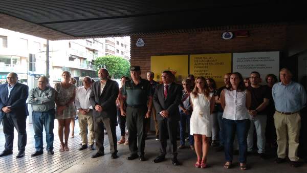 Minuto de silencio en Delegación de Gobierno por el crimen de Borriol Minuto de silencio en Delegación de Gobierno por el crimen de Borriol