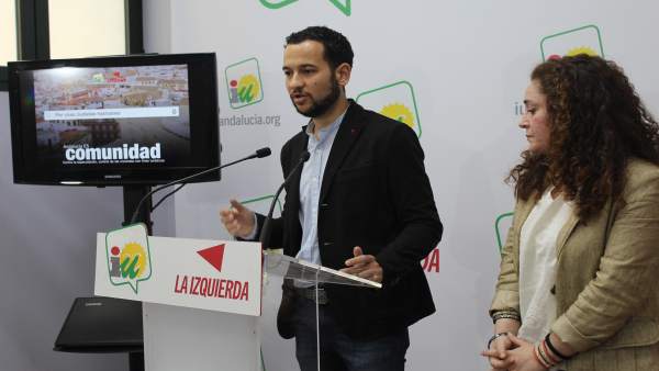 Dirigentes de IU, Daniel González Rojas e Inmaculada Nieto, en rueda de prensa Dirigentes de IU, Daniel González Rojas e Inmaculada Nieto, en rueda de prensa