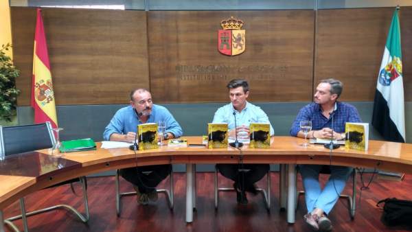 Presentación del informe anual de caza en Extremadura Presentación del informe anual de caza en Extremadura