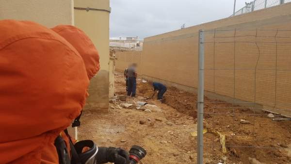 Bomberos actúan por una fuga de gas Bomberos actúan por una fuga de gas