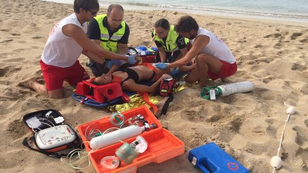 Simulacro de emergencia en Playa de Palma Simulacro de emergencia en Playa de Palma