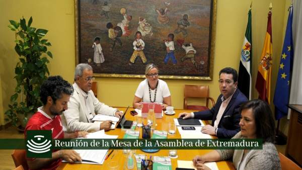 Reunión de la Mesa de la Asamblea de Extremadura este martes Reunión de la Mesa de la Asamblea de Extremadura este martes