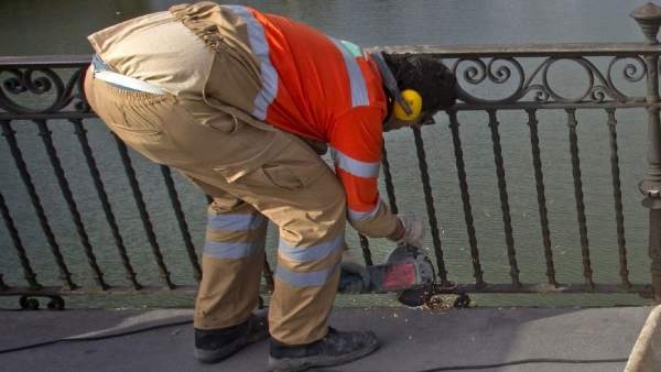 Trabajador, operario, empleado Trabajador, operario, empleado