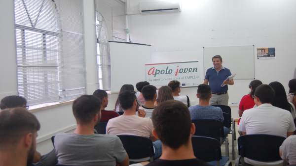 Este martes han comenzado 30 jóvenes de entre 16 y 29 años. Este martes han comenzado 30 jóvenes de entre 16 y 29 años.