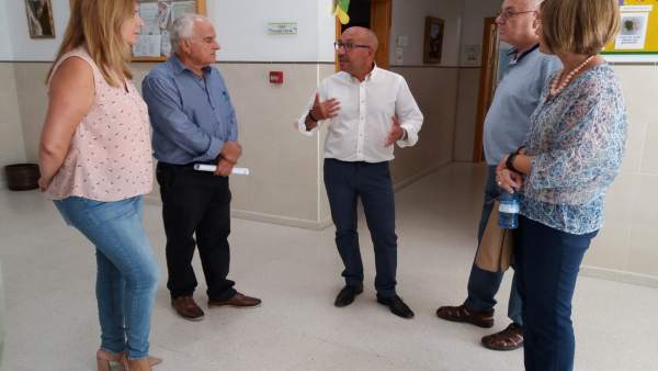 La delegada de Salud de Málaga visita Adipa La delegada de Salud de Málaga visita Adipa