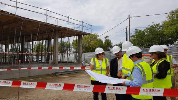 Ventura y Felipe han visitado hoy las obras en el centro de salud Los Olivos Ventura y Felipe han visitado hoy las obras en el centro de salud Los Olivos