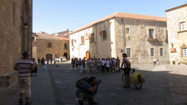 Turistas En Cáceres Turistas En Cáceres
