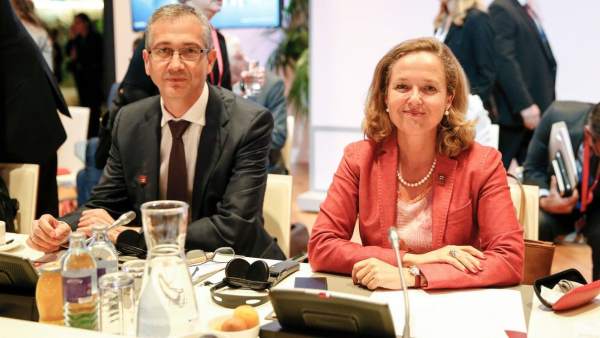 La ministra Calviño y el Gobernador del Banco de España Pablo Hernández de Cos La ministra Calviño y el Gobernador del Banco de España Pablo Hernández de Cos