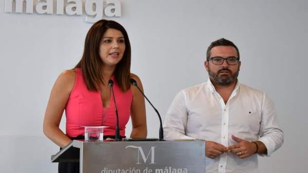 Irene Díaz Y Manuel Chicon, diputados del PSOE Irene Díaz Y Manuel Chicon, diputados del PSOE