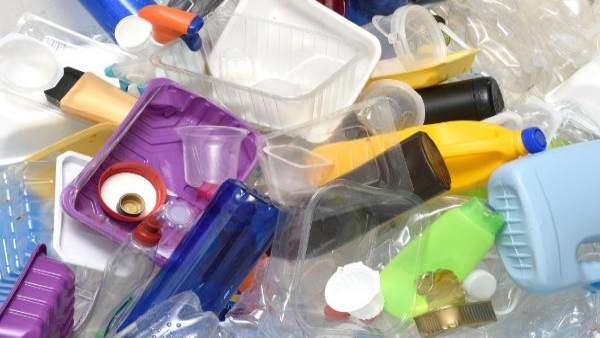 Basura plástica Basura plástica