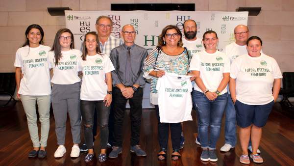 Plantilla y junta directiva del equipo de fútbol sala femenino de Sariñena Plantilla y junta directiva del equipo de fútbol sala femenino de Sariñena