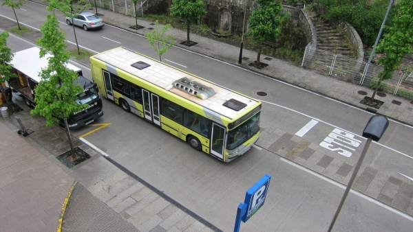 Autobús urbano en Santiago viajeros autobús Autobús urbano en Santiago viajeros autobús