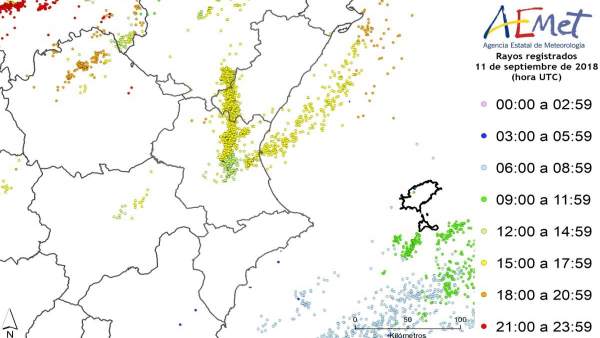La tempestat descarrega 1.523 llamps i fins a 45 litres a la Comunitat Valenciana La tempestat descarrega 1.523 llamps i fins a 45 litres a la Comunitat Valenciana