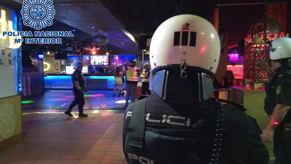 Intervención de la Policía Nacional en una discoteca de playa del Inglés Intervención de la Policía Nacional en una discoteca de playa del Inglés