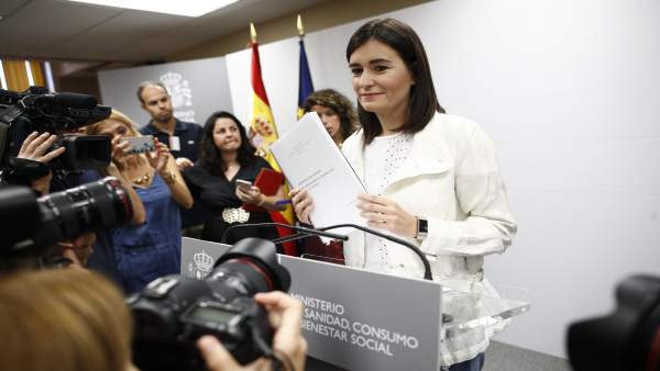 Rueda de prensa de la ministra de Sanidad para dar explicaciones sobre su máster Rueda de prensa de la ministra de Sanidad para dar explicaciones sobre su máster