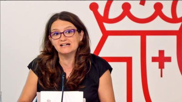 Oltra veu en la dimissió de Montón un "missatge per a navegants", hi ha d'altres "agarrats com a caparres als càrrecs" Oltra veu en la dimissió de Montón un "missatge per a navegants", hi ha d'altres "agarrats com a caparres als càrrecs"