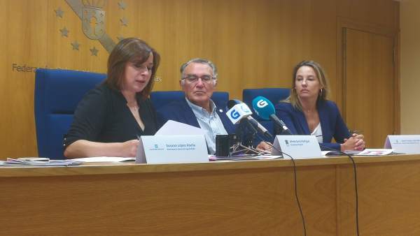 Rueda de prensa de la secretaria xeral de Igualdade y el presidente de la Fegamp Rueda de prensa de la secretaria xeral de Igualdade y el presidente de la Fegamp