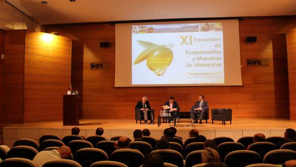 Encuentro de Maestros y Responsables de Almazara celebrado en 2017. Encuentro de Maestros y Responsables de Almazara celebrado en 2017.