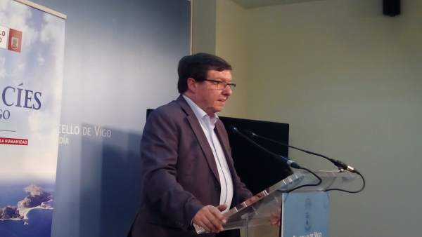 Font pide investigar a Feijóo porque 'nunca es tarde' Font pide investigar a Feijóo porque 'nunca es tarde'