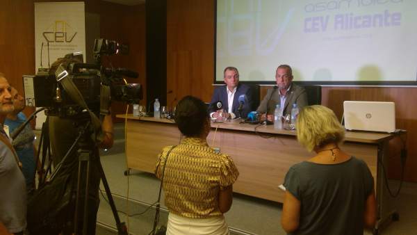 Respaldo a la candidatura de Perfecto Palacio a la candidatura de CEV Alicante Respaldo a la candidatura de Perfecto Palacio a la candidatura de CEV Alicante