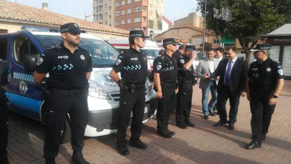 El alcalde de Albacete, Manuel Serrano, en el punto de emergencias de la feria El alcalde de Albacete, Manuel Serrano, en el punto de emergencias de la feria