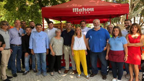 Inauguración de Extregusta en el Paseo de Cánovas Inauguración de Extregusta en el Paseo de Cánovas