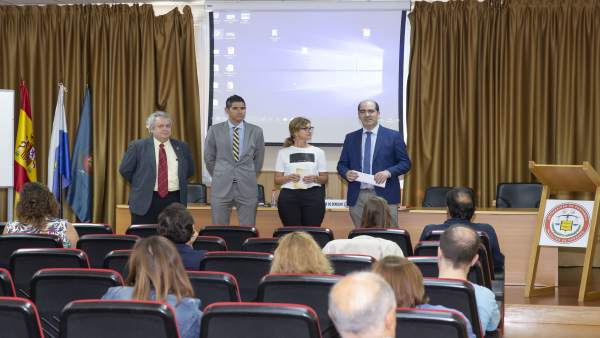 El director del EMCAN en la clausura del curso de la UC El director del EMCAN en la clausura del curso de la UC