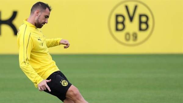 Paco Alcácer, en un entrenamiento con el Borussia Dortmund. Paco Alcácer, en un entrenamiento con el Borussia Dortmund.