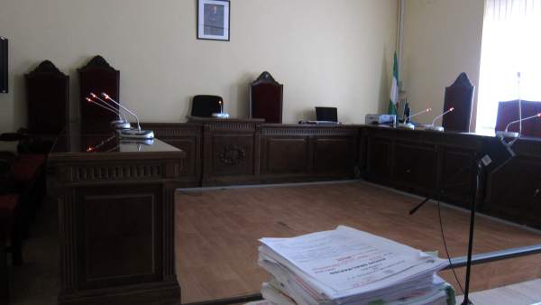 Sala de vistas de un juzgado Sala de vistas de un juzgado