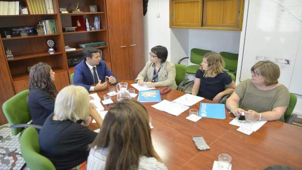 Reunión del Ayuntamiento de Greanada con Unicef Reunión del Ayuntamiento de Greanada con Unicef