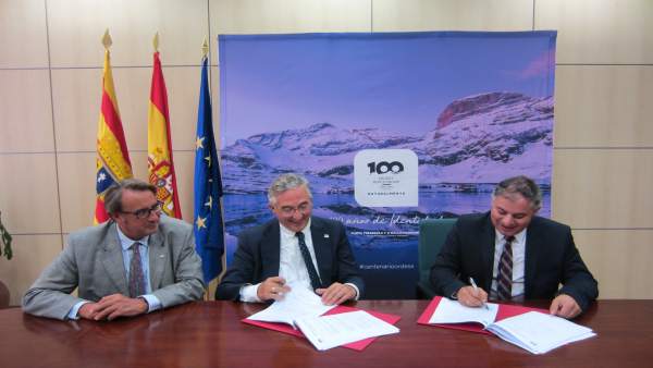 Quesos Millán Vicente se suma al patrocinio del centenario de Ordesa. Quesos Millán Vicente se suma al patrocinio del centenario de Ordesa.