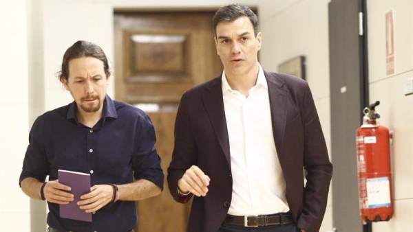 Pablo Iglesias y Pedro Sánchez Pablo Iglesias y Pedro Sánchez