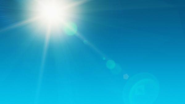 Sol, cielo despejado, calor, verano Sol, cielo despejado, calor, verano