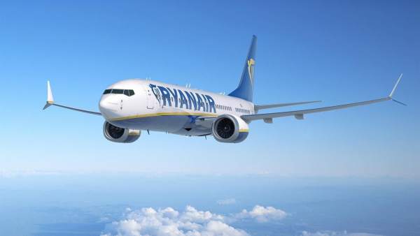 Avión de Ryanair Avión de Ryanair