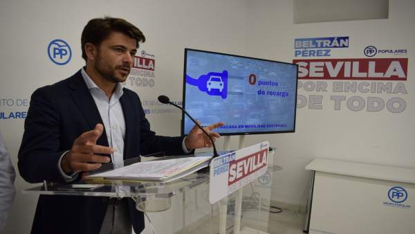 Beltrán Pérez analiza la movilidad Beltrán Pérez analiza la movilidad