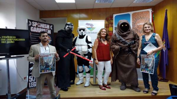 Peresentación del desfile de la Legión 501 de Star Wars. Peresentación del desfile de la Legión 501 de Star Wars.