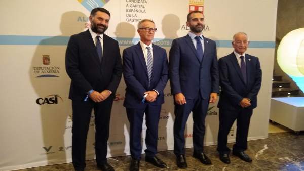 Almería se presenta como candidata a Capital de la Gastronomía Almería se presenta como candidata a Capital de la Gastronomía