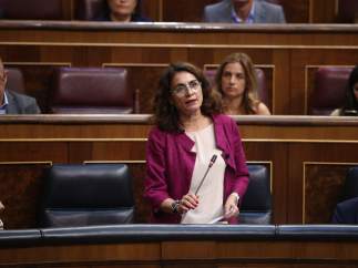 María Jesús Montero interviene en la sesión de control al Gobierno