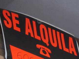 Se Alquila, Cartel Alquiler
