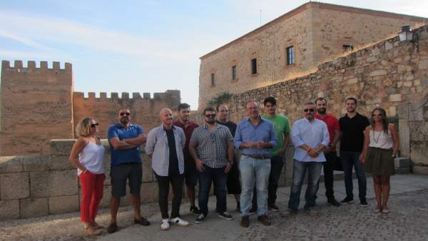 Visita de jóvenes a Ciudadanos en Cáceres Visita de jóvenes a Ciudadanos en Cáceres