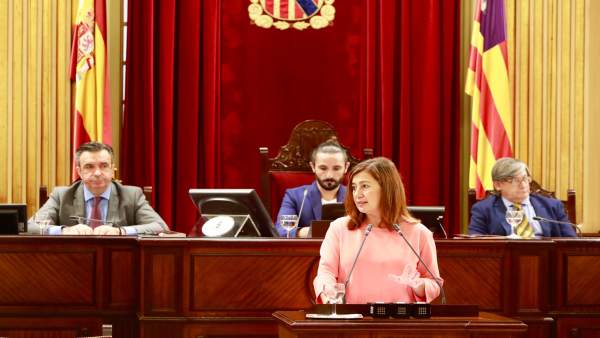Francina Armengol durante el debate de la comunidad Francina Armengol durante el debate de la comunidad