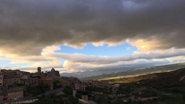 Sos del Rey Católico, entre las nubes Sos del Rey Católico, entre las nubes